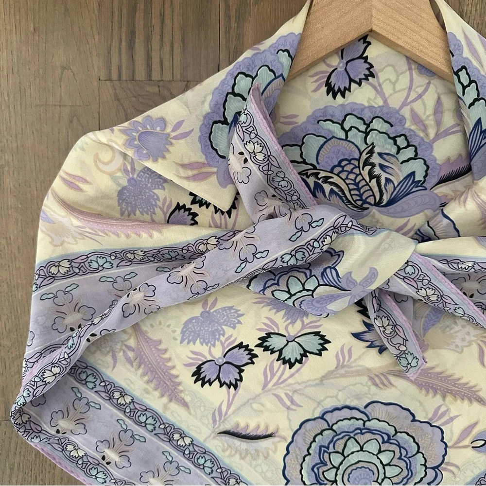Oscar de la Renta Floral and Paisley 100% Silk Square Scarf Lavender Cream 30"sq - Picture 8 of 8